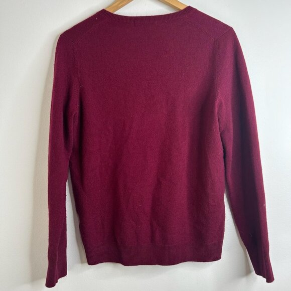 Uniqlo Cashmerw Sweater Mens M Burgundy V Neck Knit Pullover Classic Preppy - Picture 4 of 6